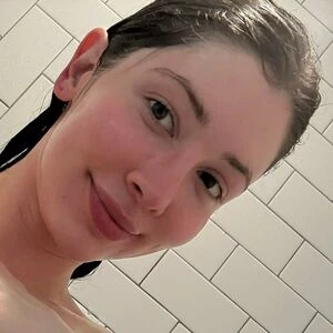 oliviamaebaee
