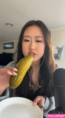 ASMR Beam [ asmr-beam ] - Let me tease you and make you happy, babe! Message me and let's have
