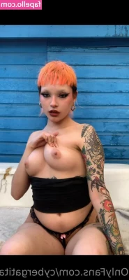 felinebitx - So glad I can work out again 😋