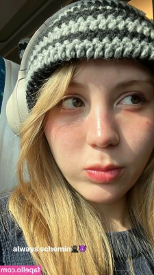 ASMR BlueKatie [ asmr-bluekatie ] - Mmmm. Two guys blew their loads all over my tits (at the same time)