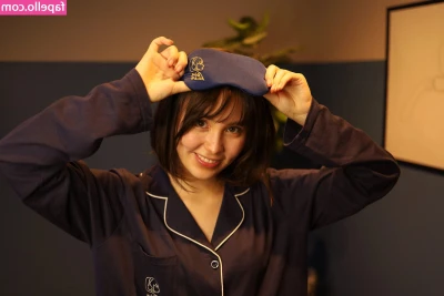 ASMR BlueKatie [ asmr-bluekatie ] - Time to strip it down…