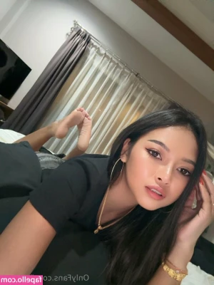 justjjeal - What else do you wanna see me do in heels