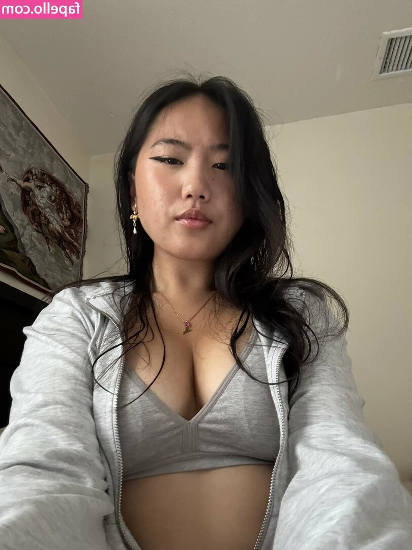 eristoltal - Can I be your big titty goth girl? 🖤