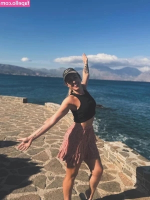 Marisa Rodriguez Singer [ marisa-rodriguez-singer ] - My cunt is absolutely burning from the brutal fucking I just got   I
