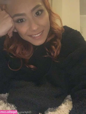 Veronica Leal [ veronica-leal ] - Good morning shirt had slipped a little when I woke up