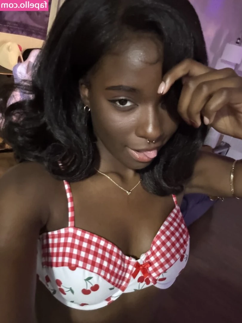 Ramennudedolls - I want you to jerk off on my sexy red lingerie 💦