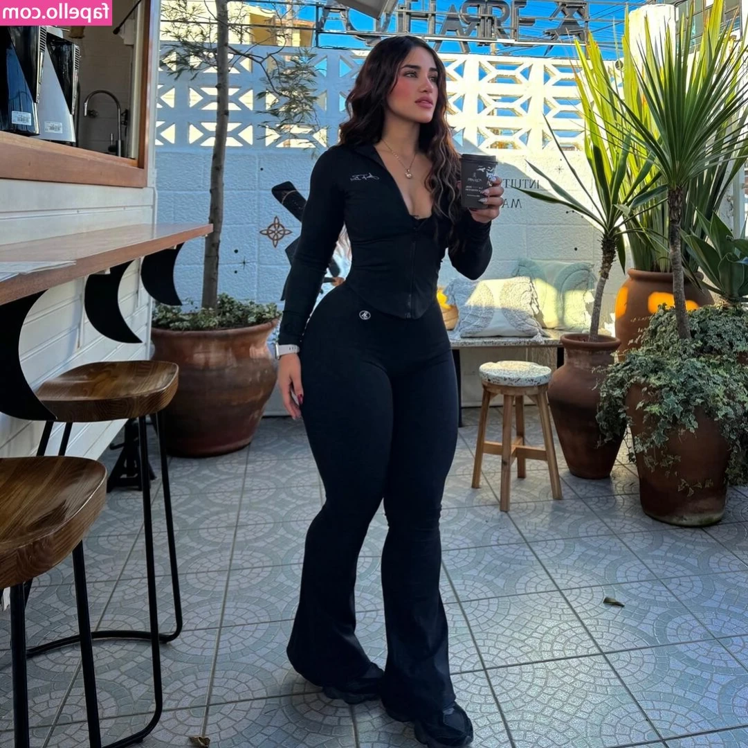jasmine.rguez_777 [ jasmine-rguez-777 ] - Sleepy huge anime tiddies 😇 check DMs for uncensored PPV 😘