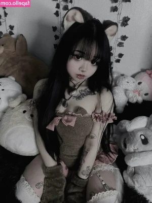 PetiteKitti - fresh out the shower 💦💦💕