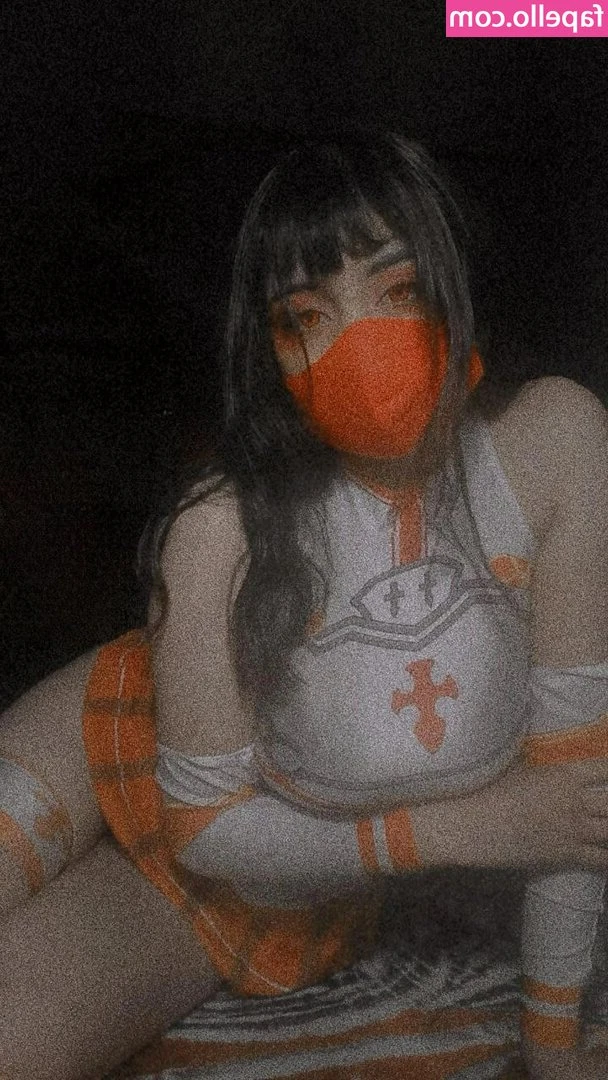 kumitouwu - When your camp counselor sends you nudes 🤫