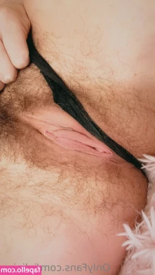 juliajay - It's getting cold and the nips are hard!