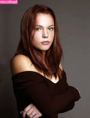 Agnes Bruckner [ agnes-bruckner ] - 😝😝😝 hey 👋