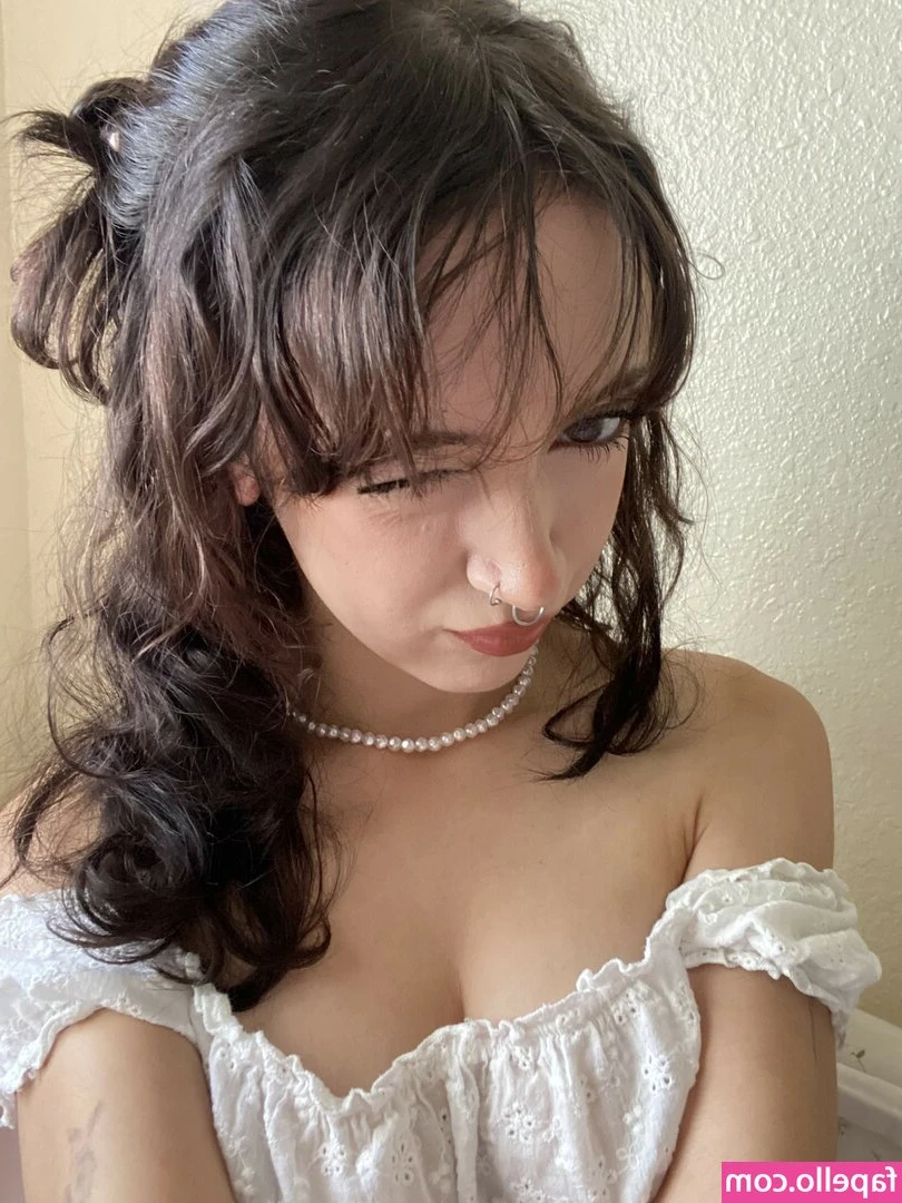fruitgummys - I wanna bounce all this on your cock 😉