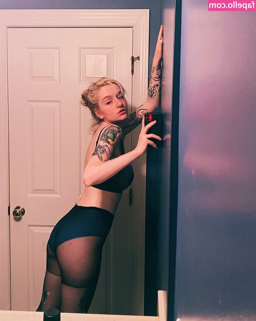 Ashleyjacktabs - Suck on it