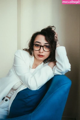 Ezgi Temel [ ezgi-temel ] - How’s your Sunday going? I wish someone would play with my nipples!