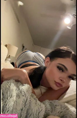 Lizzyis2nasty - Let’s hang out in bed 💖