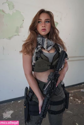Girls With Guns [ girls-with-guns-1 ] - Sunday funday
