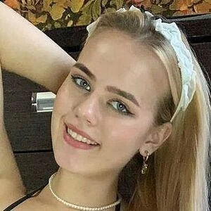 blondiepolly