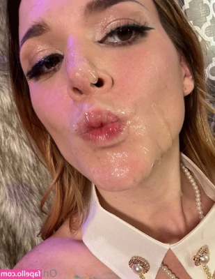 Alex Kane [ alex-kane ] - THIRSTY Thursday, now cum quench my thirst baby 💦 💦 💦