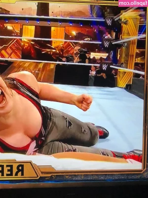 Nikki Cross [ nikki-cross ] - who wants to be my squat partner??? lay down and i squat on your face