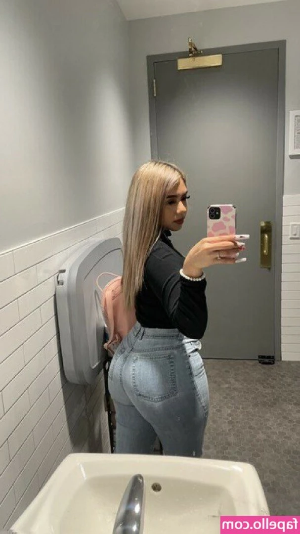 lerma_britney [ lerma-britney ] - I just made some content for Thanksgiving, but I don’t have time to