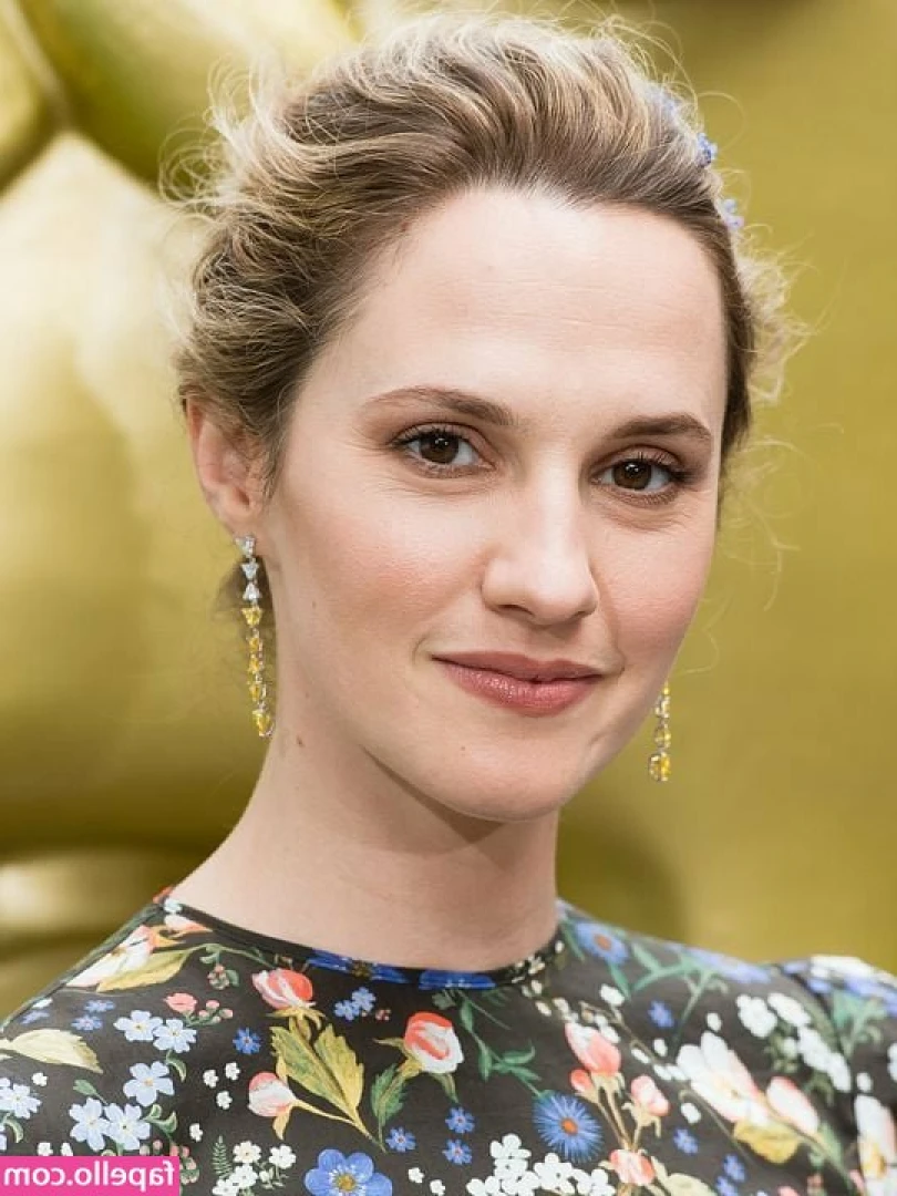 Ruth Bradley [ ruth-bradley ] - All you need to do is send a $10 tip and you can slide my panties to