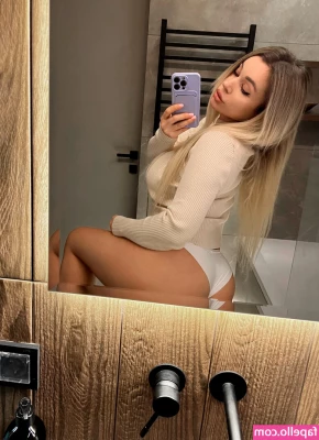 Anna Kostenko [ anna-kostenko ] - I don't know why OF took down my post or why they're monitoring my