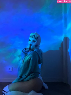 Anna Kostenko [ anna-kostenko ] - My silly pool-party shenanigans.
