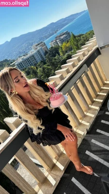 Anna Kostenko [ anna-kostenko ] - Getting ready for a kinky Vendor Fair part 1