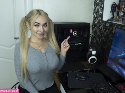 Anna Kostenko [ anna-kostenko ] - oily tits 😌💦