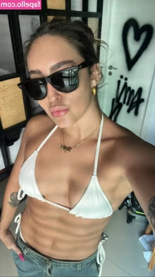 Amy Reis [ amy-reis ] - Lost in paradise 🖤