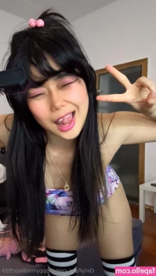 poppymeilleur999 - I love a lazy Sunday in my kitty pjs   what do you like doing on