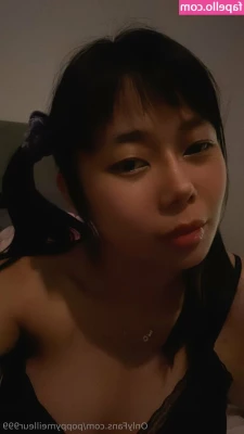poppymeilleur999 - Spicy lil kitten topless   in my sexy leopard print lingerie