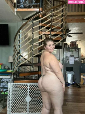 BackwoodsEmm - this might just be your lucky day 👅 dm me and let me show you more!