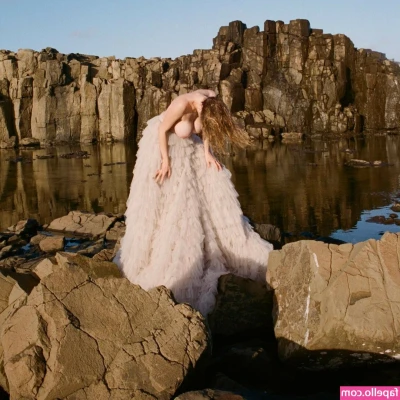 Elle Brittain [ elle-brittain ] - A rare photo of me with clothes on, lol!