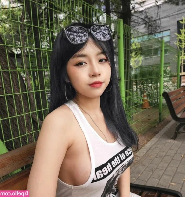 Yeo_ul [ yeo-ul ] - 💗 Subscribe FREE only NOW 💗 @ilona_candy just turned 18, such