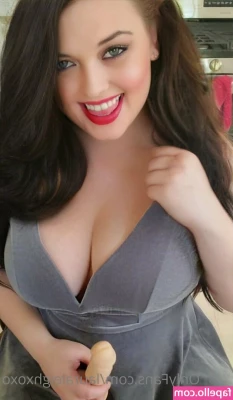 lauraleighxoxo - Just waiting this full set from DSLR camera 🤗
