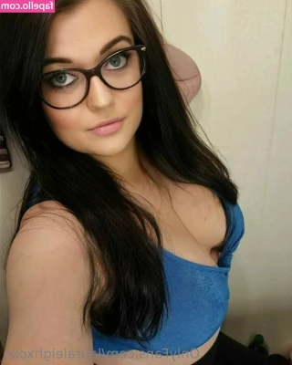 lauraleighxoxo - 💖🌸 Renew your subscription for free for 12
