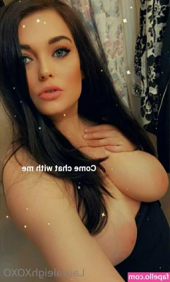 lauraleighxoxo - What do you guys want to see now??