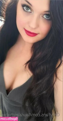 lauraleighxoxo - someone gonna welcome me back or what