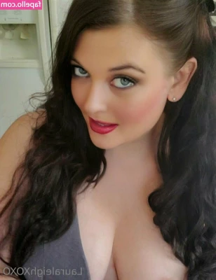 lauraleighxoxo - Message me and let s have some naughty moments 😈💋