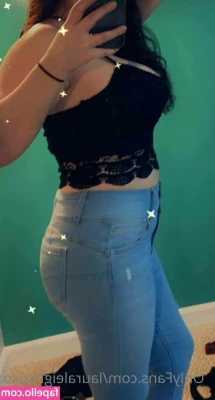 lauraleighxoxo - We love filling up condoms for cum eaters