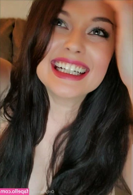 lauraleighxoxo - I m back  Pm me