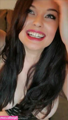 lauraleighxoxo - LatinAphrodite Booty Call    24 33 -  19 97  It s been a while since