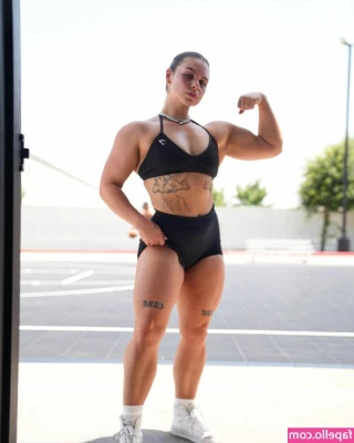 Allysinthegym - Caption this......
