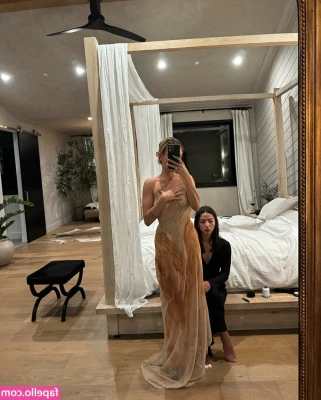 Inanna Sarkis [ inanna-sarkis ] - Come tell me what position you want me in.
