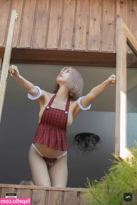 U.Hwa [ u-hwa ] - I want you to caress my tits, honey ... Do you want this?