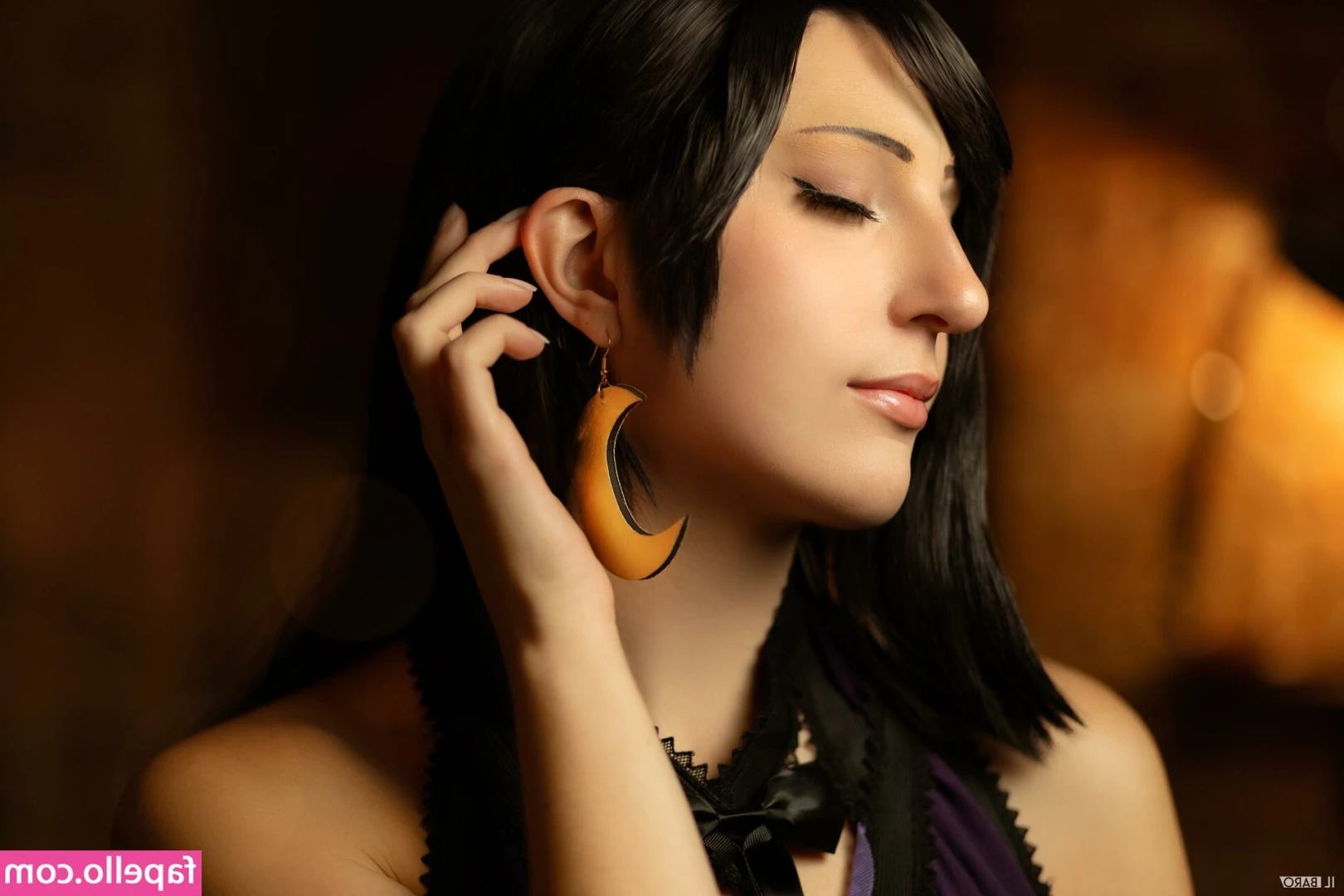 Elycoris - look but don t touch  unless I say so