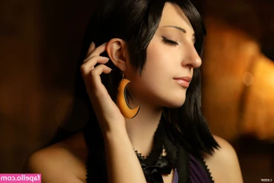 Elycoris - look but don t touch  unless I say so