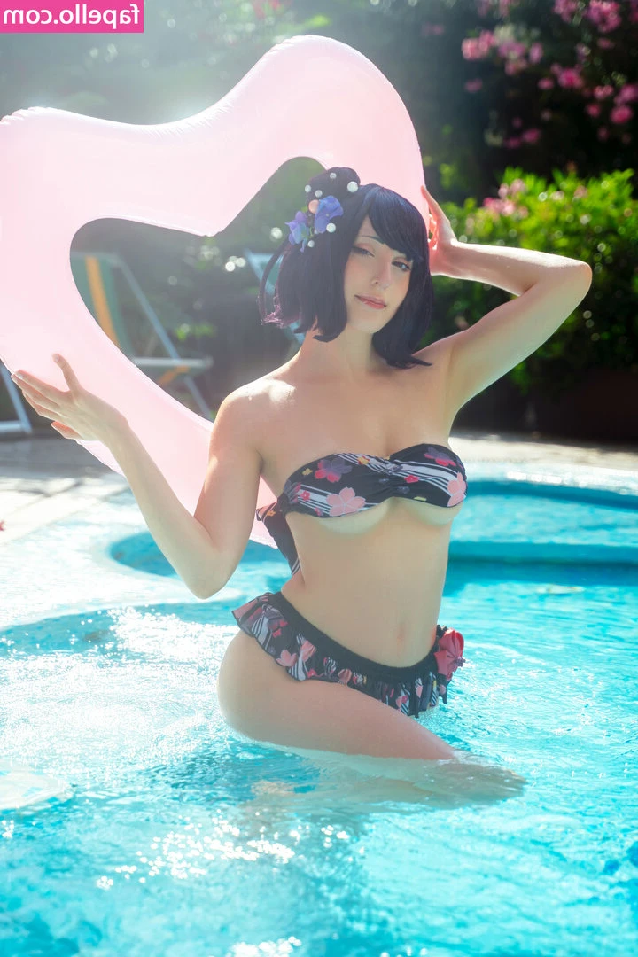 Elycoris - Been working on many things behind the scenes  Cosplays and backdrop