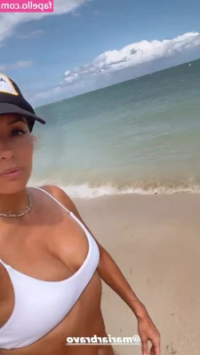 Eva Longoria [ eva-longoria ] - cada noche es unica  Te imaginas comerme en esta posicion  Every